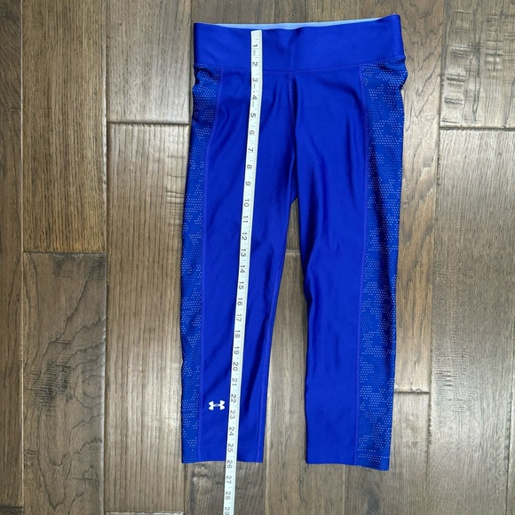 Under Armour Cropped Compression Leggings - Picture 5 of 8